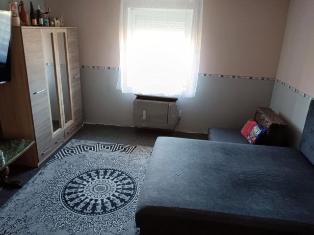 Eladó családi ház, Ramocsaházán 8.5 M Ft, 2 szobás