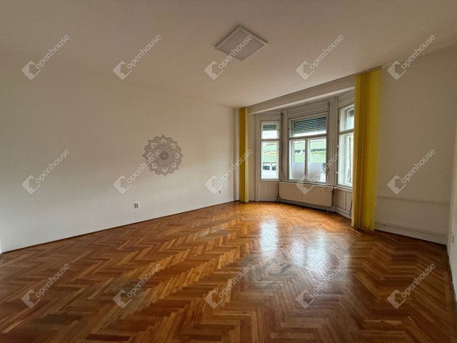 Eladó téglalakás, Győrött 81.99 M Ft, 3 szobás