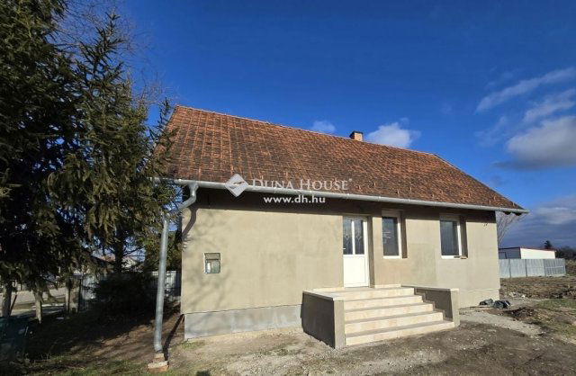 Eladó családi ház, Mezőszentgyörgyön 36.9 M Ft, 4 szobás