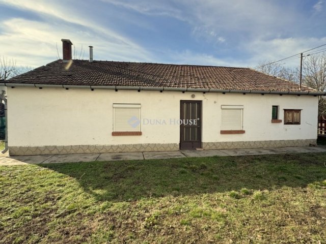 Eladó családi ház, Szabadkígyóson 19.9 M Ft, 3 szobás