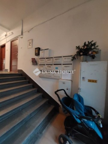 Eladó téglalakás, Baján 28.9 M Ft, 1+1 szobás