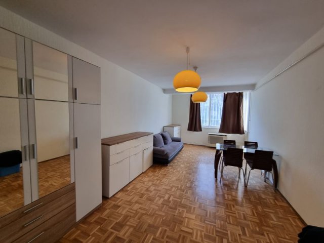 Eladó téglalakás, Budapesten, IV. kerületben, Reviczky utcában