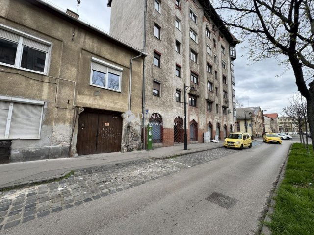 Eladó téglalakás, Budapesten, VIII. kerületben 29.9 M Ft