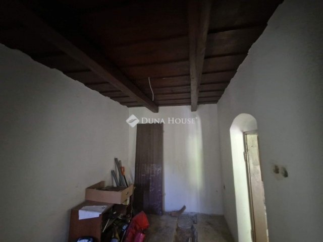 Eladó családi ház, Pellérden 8.9 M Ft, 2 szobás