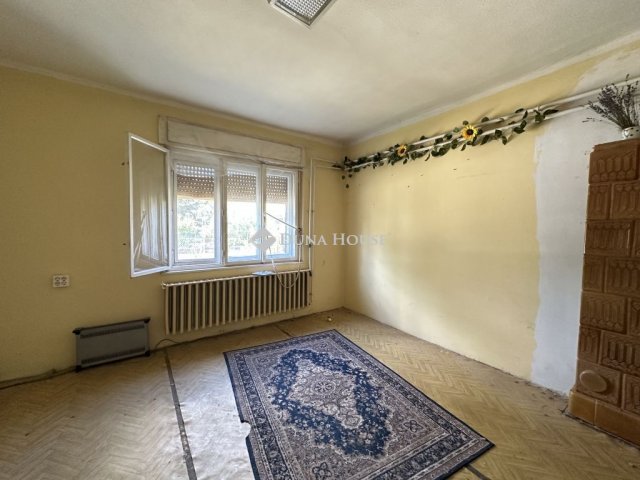 Eladó családi ház, Nagyszokolyon 13 M Ft, 3 szobás