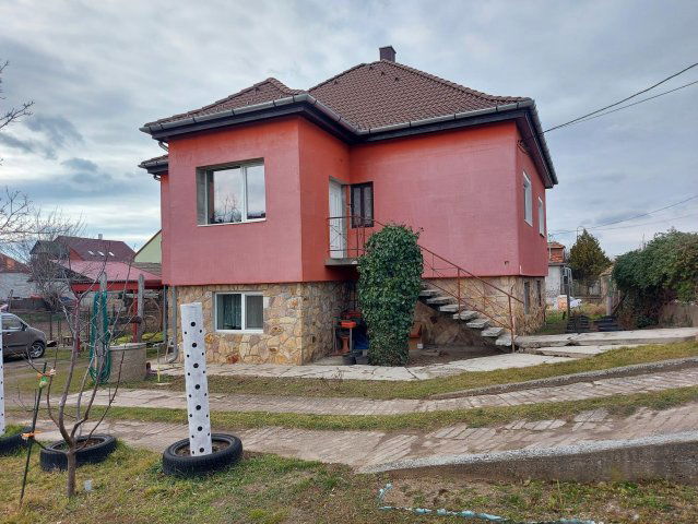 Eladó családi ház, Veresegyházon 84.9 M Ft, 2+3 szobás