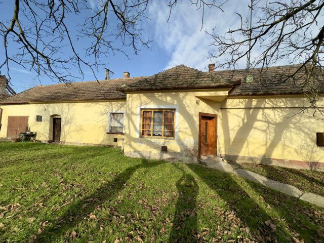 Eladó családi ház, Teskándon 22.5 M Ft, 3 szobás