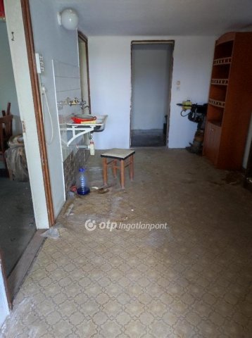 Eladó családi ház, Solymáron 80 M Ft, 1+1 szobás