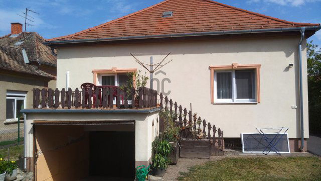 Eladó családi ház, Szombathelyen, Fürdő utcában 99.8 M Ft