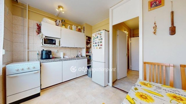 Eladó panellakás, Miskolcon 31.9 M Ft, 1+2 szobás