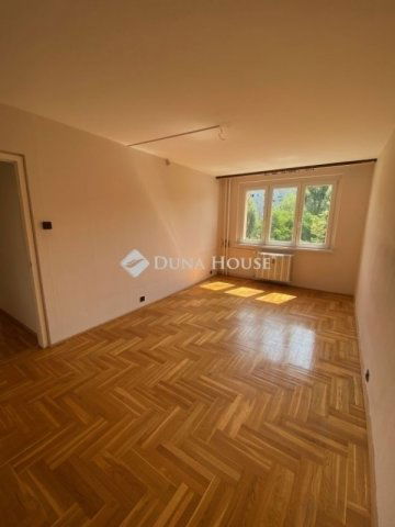 Eladó panellakás, Budapesten, III. kerületben 79.99 M Ft