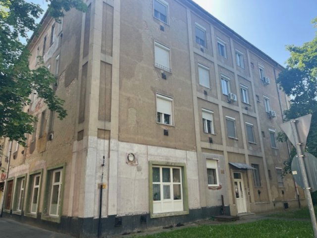 Eladó téglalakás, Miskolcon 23.75 M Ft, 2 szobás