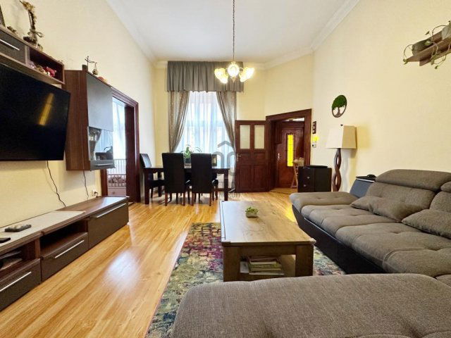 Eladó téglalakás, Budapesten, VI. kerületben 65.9 M Ft, 2 szobás