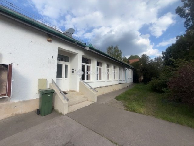 Eladó ipari ingatlan, Vecsésen 239 M Ft / költözzbe.hu