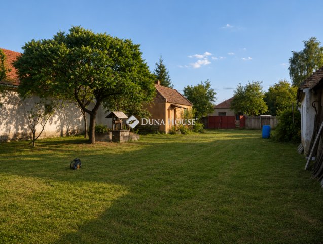 Eladó családi ház, Téten 19.9 M Ft, 2 szobás