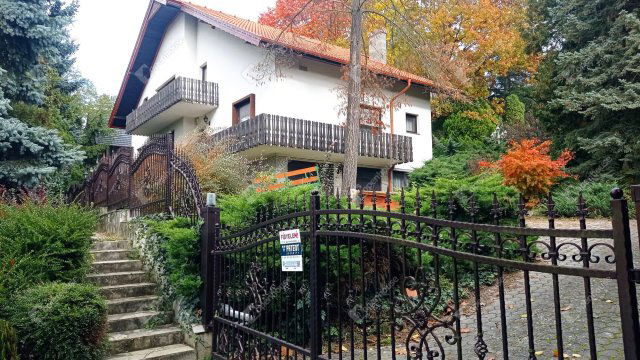 Eladó családi ház, Zalaegerszegen 185 M Ft, 8 szobás