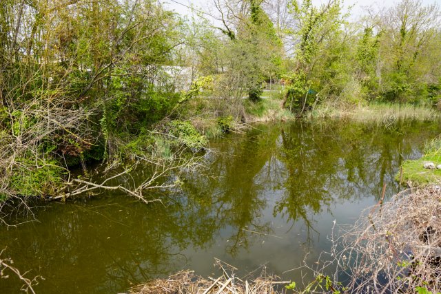 Eladó ikerház, Szigethalmon 63.5 M Ft, 2 szobás