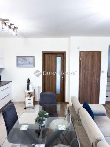 Eladó sorház, Fóton 142.9 M Ft, 5 szobás / költözzbe.hu