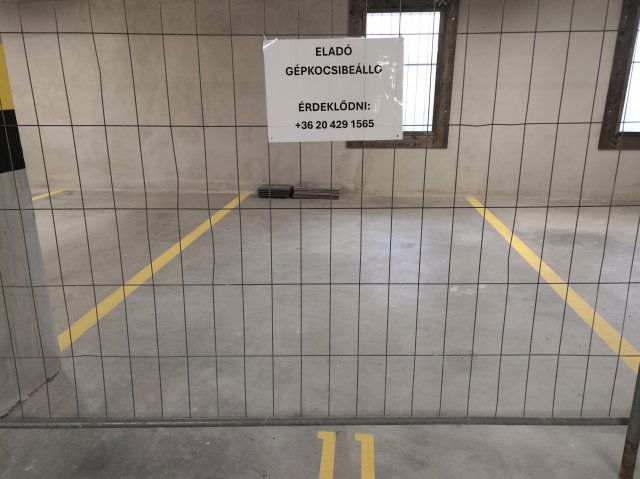 Eladó garázs, Komáromban 5.5 M Ft / költözzbe.hu