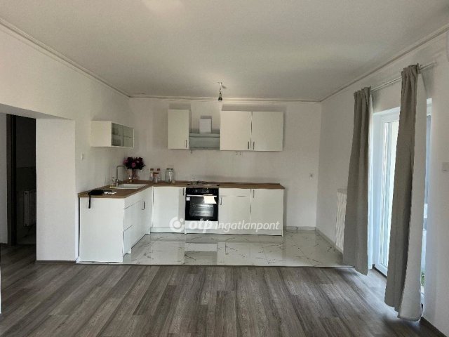 Eladó téglalakás, Gyomaendrődön 61 M Ft, 2 szobás