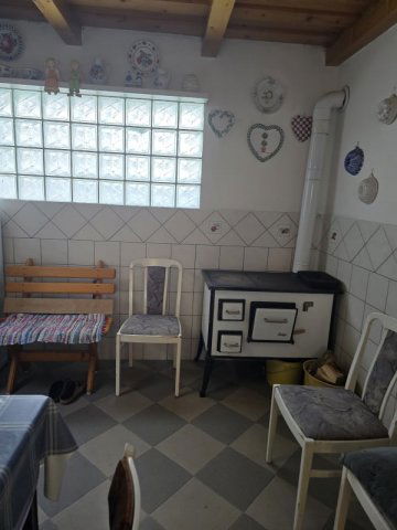 Eladó családi ház, Törökbálinton 180 M Ft, 6 szobás