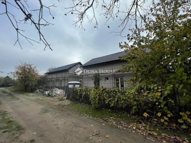 Eladó családi ház, Szegeden 119.9 M Ft, 3+1 szobás