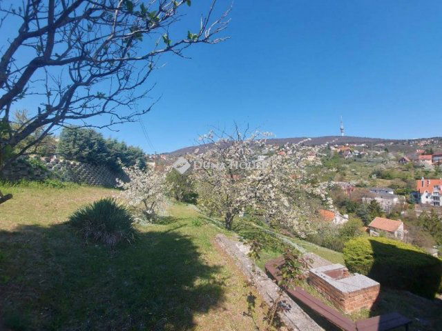Eladó telek, Pécsett 22.5 M Ft / költözzbe.hu