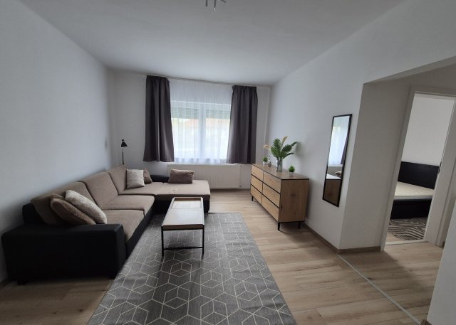 Eladó téglalakás, Keszthelyen 65.45 M Ft, 1+2 szobás