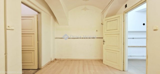 Eladó téglalakás, Budapesten, XIV. kerületben 41.9 M Ft