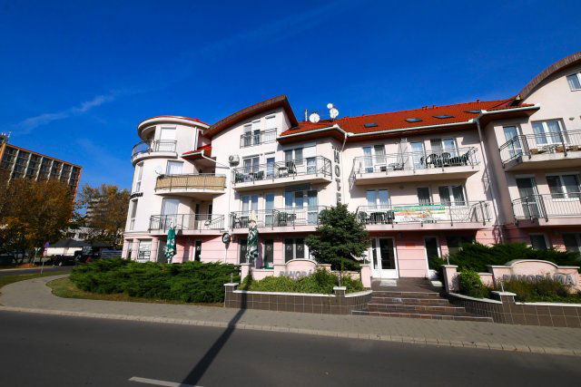 Kiadó üzlethelyiség, Hajdúszoboszlón 499 E Ft / hó