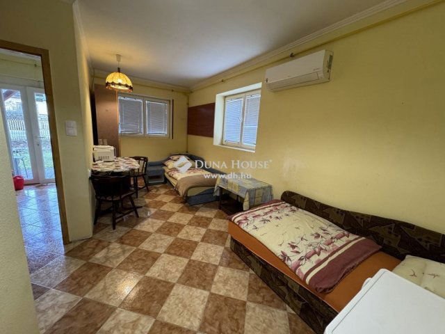 Eladó hotel, Ecseren 250 M Ft / költözzbe.hu