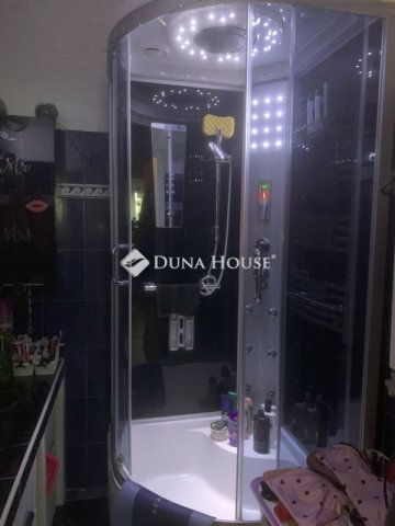 Eladó panellakás, Szegeden 69 M Ft, 3 szobás