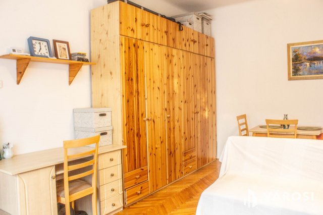 Kiadó téglalakás, albérlet, Szegeden 150 E Ft / hó, 1+1 szobás