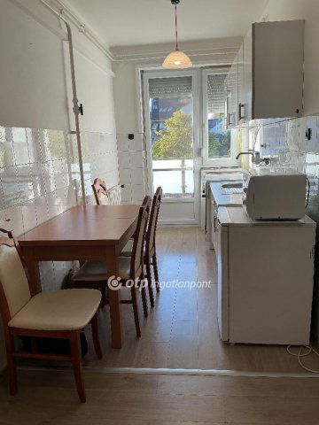 Eladó téglalakás, Nyíregyházán 59 M Ft, 3 szobás