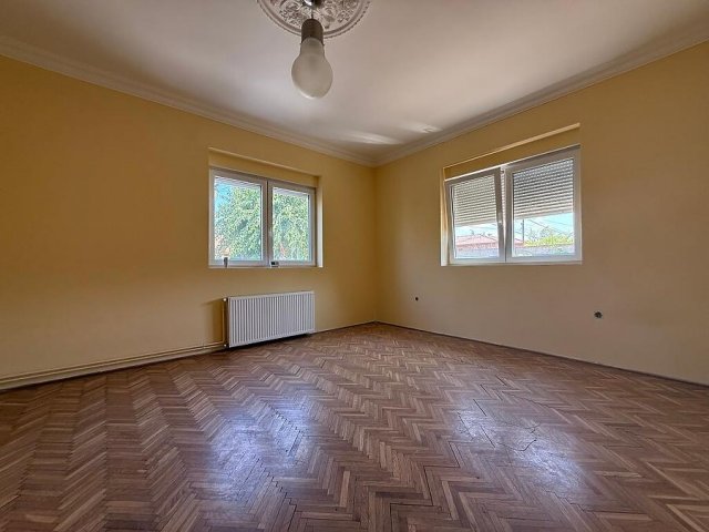 Eladó családi ház, Budapesten, XXI. kerületben 66.9 M Ft