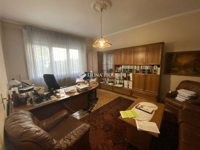 Eladó téglalakás, Budapesten, VIII. kerületben 80 M Ft