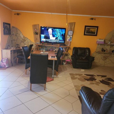 Eladó nyaraló, Berettyóújfaluban 95 M Ft, 2+2 szobás