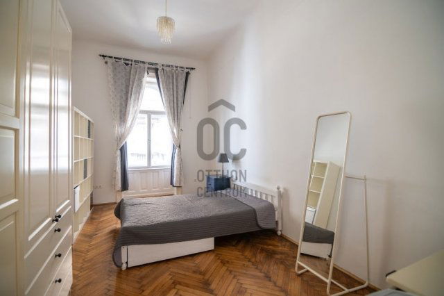 Eladó téglalakás, Budapesten, VI. kerületben 59.9 M Ft, 2 szobás