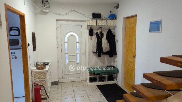 Eladó ikerház, Gödön 114.5 M Ft, 4+2 szobás