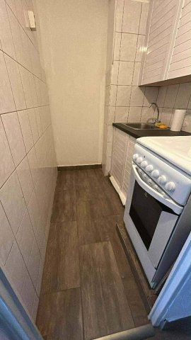 Eladó panellakás, Dunaújvárosban 31.9 M Ft, 1+1 szobás