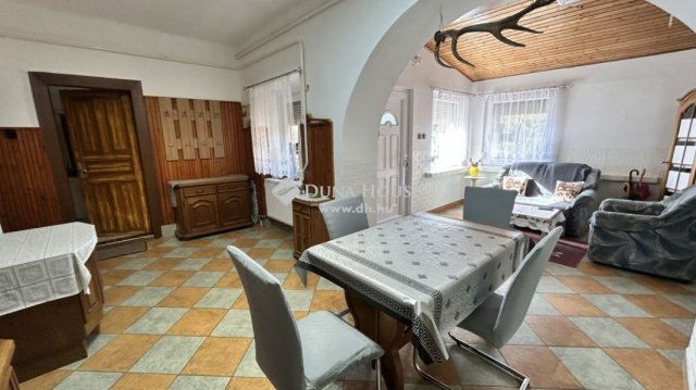 Eladó családi ház, Dukán 29.9 M Ft, 5 szobás