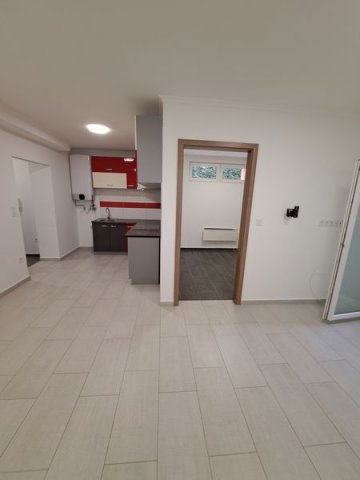 Kiadó téglalakás, albérlet, Érden 170 E Ft / hó, 2 szobás