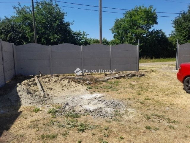 Eladó családi ház, Tápióságon 62 M Ft, 4 szobás