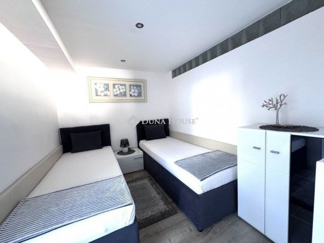 Eladó téglalakás, Harkányban 44.9 M Ft, 3 szobás