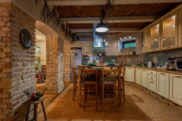 Eladó téglalakás, Veszprémben 145 M Ft, 4 szobás