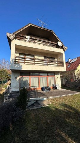 Eladó családi ház, Budapesten, II. kerületben 240 M Ft, 8 szobás