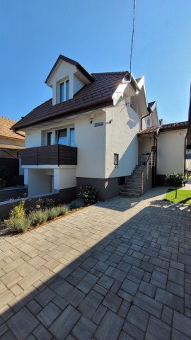 Eladó családi ház, Dunakeszin 199 M Ft, 5 szobás