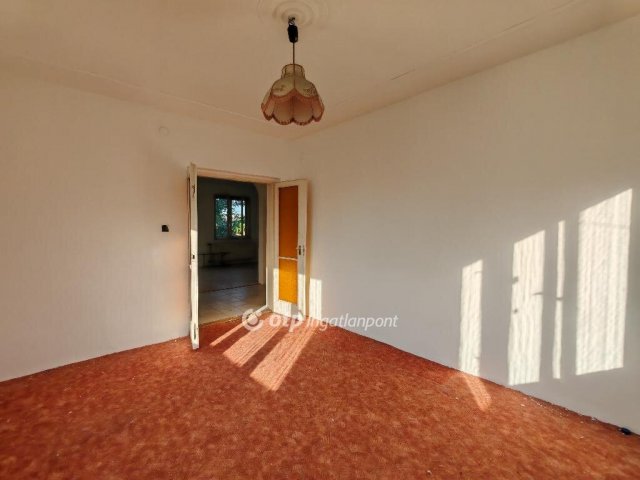 Eladó családi ház, Zsámbékon 59 M Ft, 5 szobás