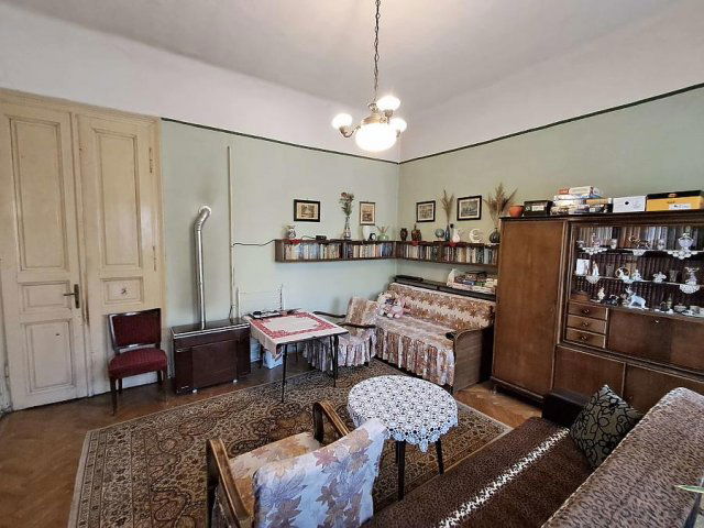 Eladó családi ház, Budapesten, XV. kerületben 64.8 M Ft