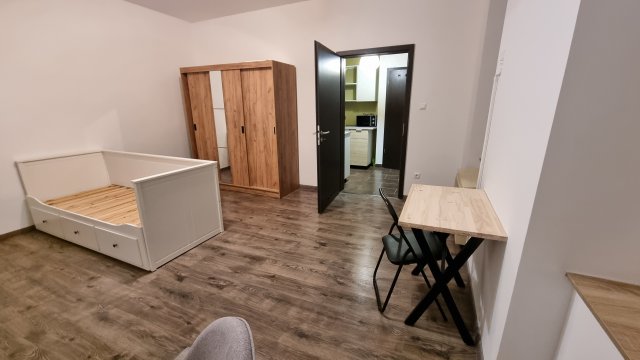 Kiadó téglalakás, albérlet, XIII. kerületben, Csongor utcában